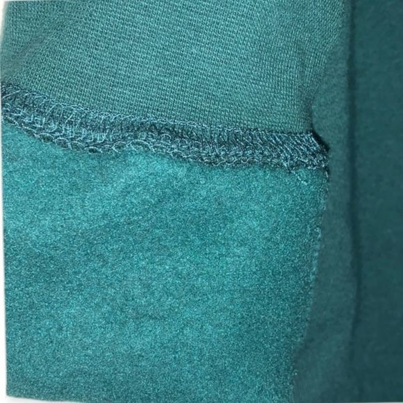 HOLIDAY EDITIONS Vintage Green‎ Santa Scooter Embroidered Ugly Christmas Sweater - Picture 4 of 6